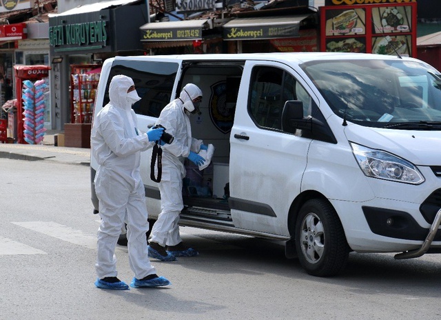 Sokağa çıkma yasağına uymayan 75 yaşındaki kişi, trafik kazasında hayatını kaybetti