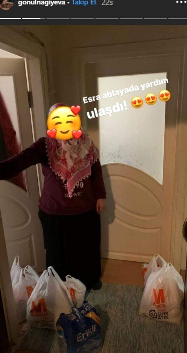 Ünlü oyuncu evden çıkamayan yaşlılara yardım etti Ünlü oyuncu Gönül Nagiyeva evden çıkamayan yaşlılara yardım etti