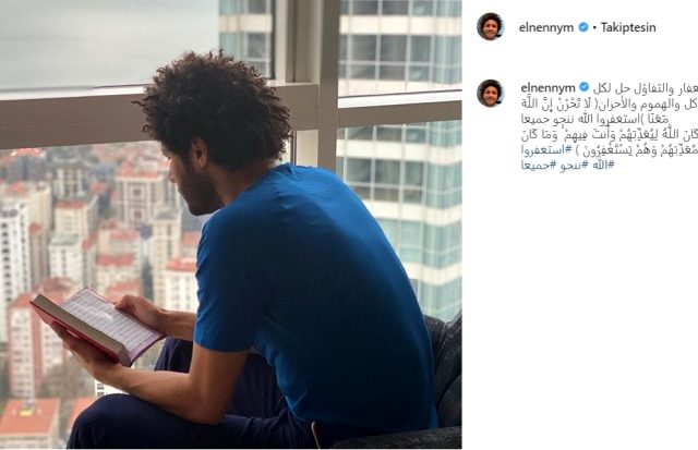 Beşiktaş'ın yıldızı Elneny, Kuran-ı Kerim okuduğu anları paylaştı