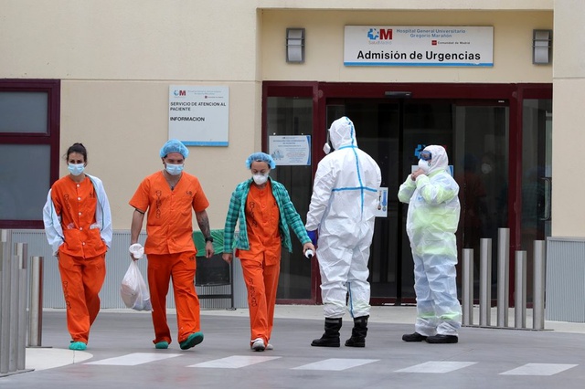 İspanya'da 12 bin 298 sağlık çalışanı koronavirüse yakalandı