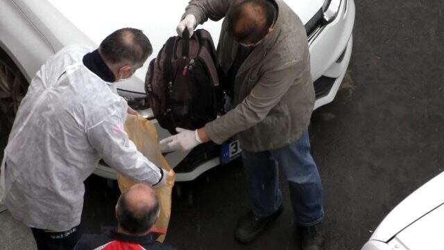 Kars'ta çantasını polise vermeyen Çinli, panik yarattı Kars'ta çantasını polise vermeyen Çinli, panik yarattı