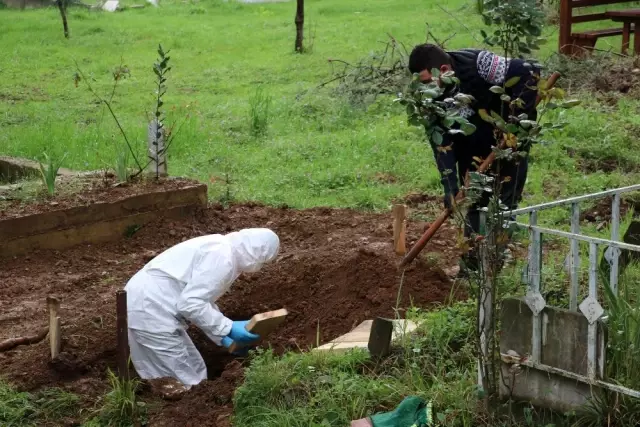 <a class='keyword-sd' href='/koronavirus/' title='Koronavirüs'>Koronavirüs</a> nedeniyle hayatını kaybeden 8 aylık hamile kadının bebeği de kurtarılamadı