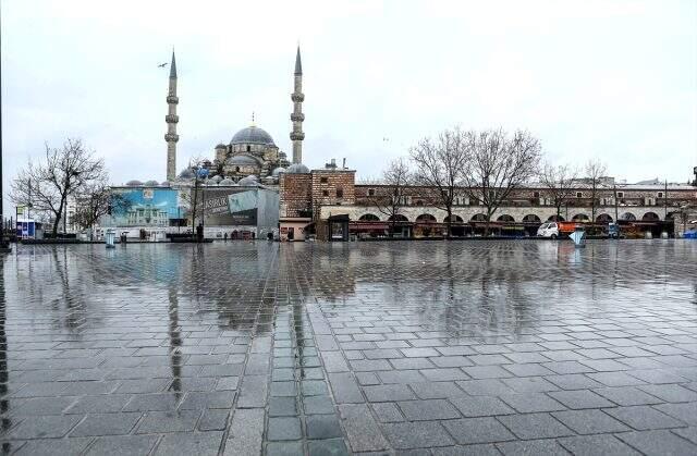 İstanbul'da sokağa çıkma oranı yüzde 75'ten yüzde 16'ya düştü