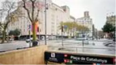 Sokaklarda insan yok, dünya alarmda