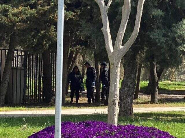 Koronavirüse rağmen İstanbul'da fuhuş pazarlığına devam eden kadına ceza kesildi Koronavirüse rağmen İstanbul'da fuhuş pazarlığına devam eden kadına ceza kesildi