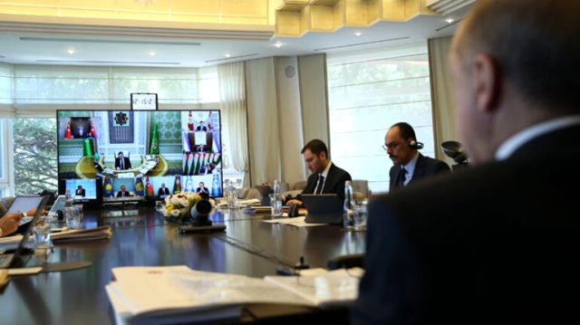 Cumhurbaşkanı Erdoğan, Türk Konseyi Zirvesi'nde yaptığı konuşmayı Kutadgu Bilig'den mesajla bitirdi