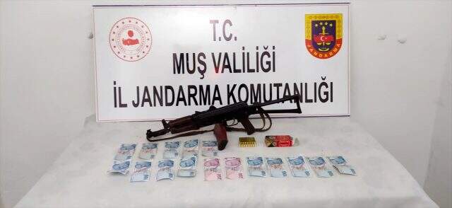 Muş Varto'da yaralı ele geçirilen PKK'lı teröristin koronavirüs testi pozitif çıktı