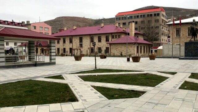 Tüm Türkiye'ye örnek olan şehir! Yasak yok ama kimse sokağa çıkmadı Tüm Türkiye'ye örnek olan şehir! Yasak yok ama kimse sokağa çıkmadı