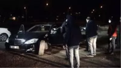 Lüks aracının içinde kafasına ateş eden vatandaş, yaşamına son verdi