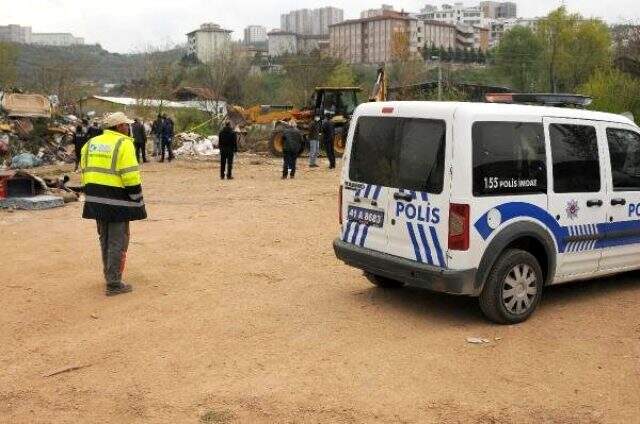 İzmit'te hafriyat sahasında, çuval içinde cansız beden bulundu