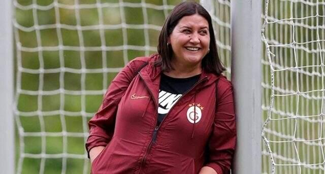 Galatasaray'ın medya koordinatörü Hande Sümertaş görevinden ayrıldı Galatasaray'ın medya koordinatörü Hande Sümertaş görevinden ayrıldı