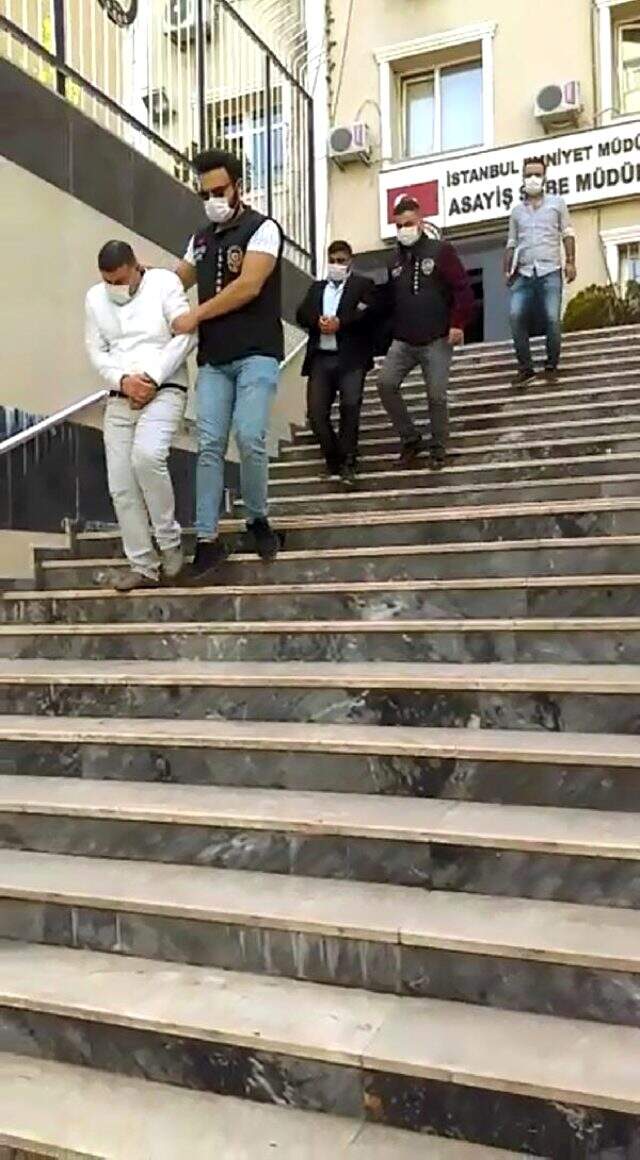 Abdurrahim Albayrak'ı dolandıran 2 kişi yakalanarak gözaltına alındı