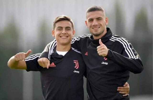 Paulo Dybala'nın 6 haftada yaptırdığı 4. koronavirüs testinin sonucu da pozitif çıktı