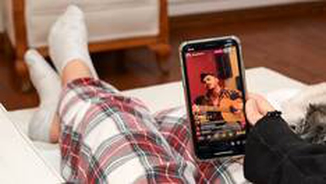 Koronavirüs: Google, Facebook, Spotify gibi teknoloji şirketlerinin bilançoları nasıl etkilendi?
