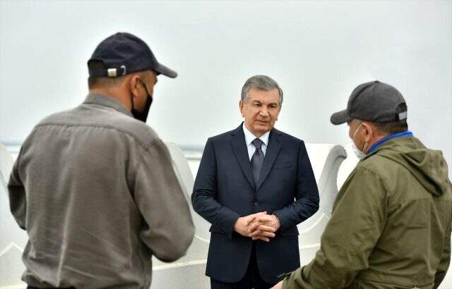 Özbekistan'da baraj duvarı çöktü, yüzlerce ev su altında kaldı Özbekistan'da baraj duvarı çöktü, yüzlerce ev su altında kaldı