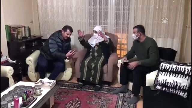 Bakan Soylu ile görüntülü konuşan yaşlı kadından şaşırtan istek: Ölürsem tabutumun altına gir