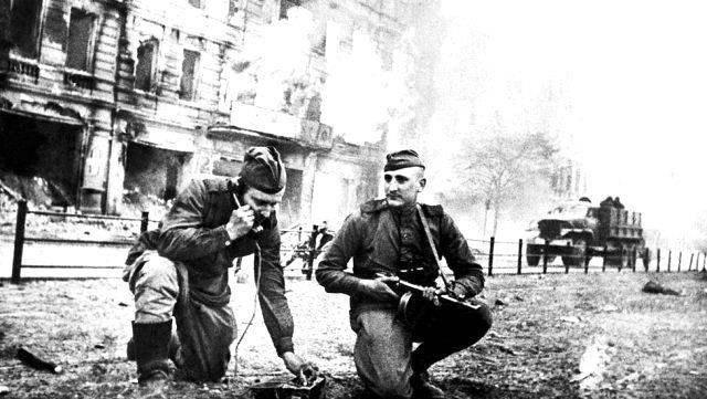 Avrupa'da Zafer Günü: Berlin 75 yıl önce nasıl düştü?