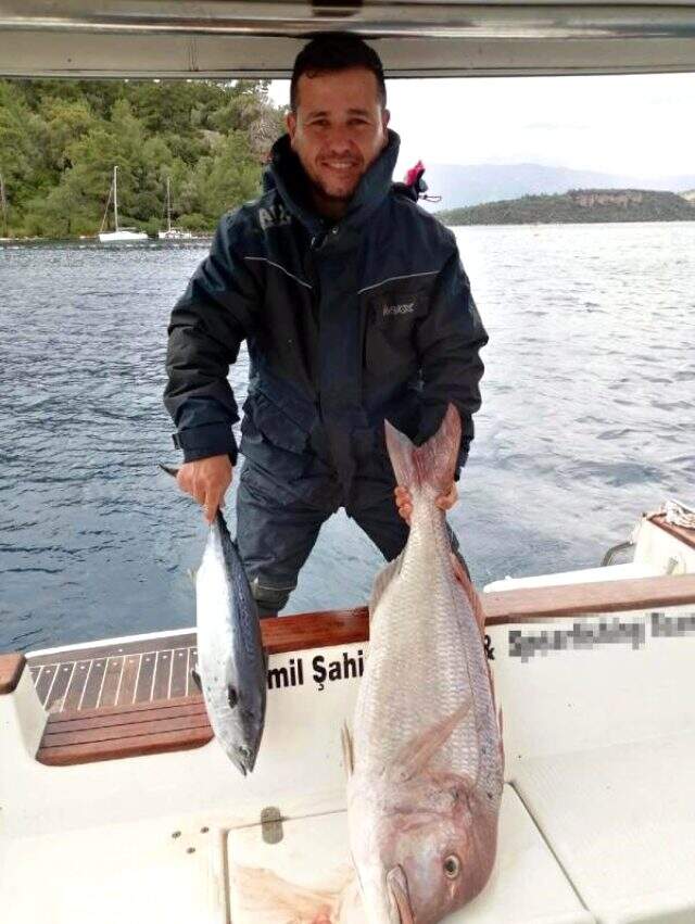 Balığa çıkan itfaiye eri, oltayla 13 kilo 890 gramlık trança balığı yakaladı Balığa çıkan itfaiye eri, oltayla 13 kilo 890 gramlık trança balığı yakaladı