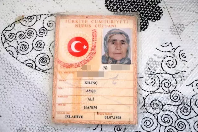 Kimliğine göre dünyanın en yaşlı kadınını gören şaşırıp kalıyor