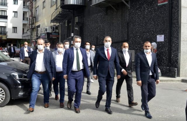 Gelecek Partisi heyeti, AK Parti'nin İstanbul'daki kalesine çıkarma yaptı