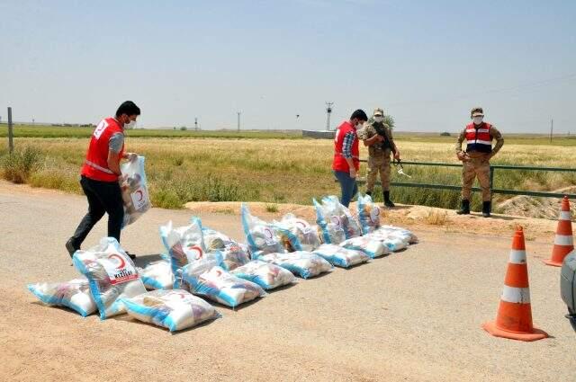 Bayram tatili için İstanbul'dan Şanlıurfa'ya giden şahısta koronavirüs çıkınca mahalle karantinaya alındı