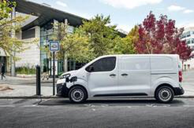 <a class='keyword-sd' href='/citroen/' title='Citroen'>Citroen</a> Jumpy elektriklendi: ë-Jumpy