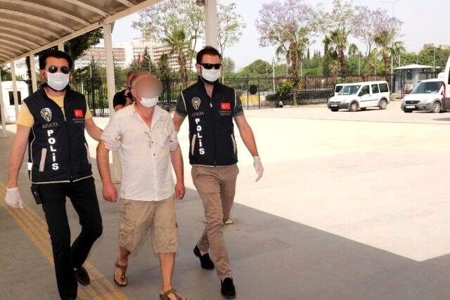 İslamiyet'e ve Hz. Muhammed'e hakaret eden Fırat Erez tutuklandı