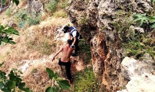 Polisin 1 kilo tatlı ve dürüm sözü üzerine intihardan vazgeçti