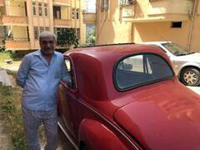 Deposu 5 litre yakıt alıyor! Gözü gibi baktığı 1951 model Topolino'yu gören hayran kalıyor