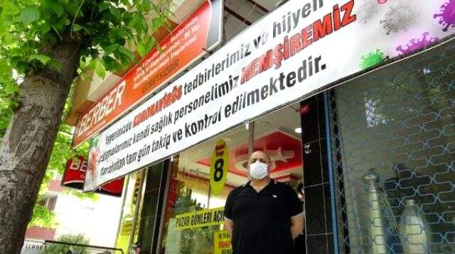 Bir berber, koronavirüs salgınına karşı hemşireyi işe aldı Bir berber, koronavirüs salgınına karşı hemşireyi işe aldı