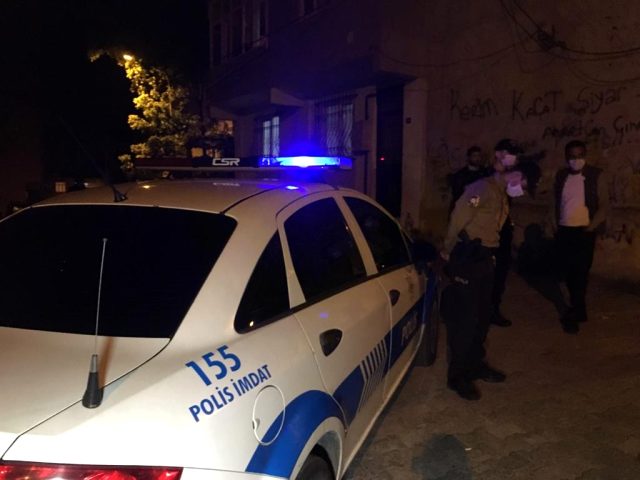Sultanbeyli'de husumetli iki aile arasında bıçaklı kavga: 2'si ağır 6 yaralı