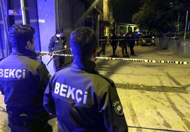 Akraba aileler, av tüfeğiyle dehşet saçtı Akraba aileler, av tüfeğiyle dehşet saçtı