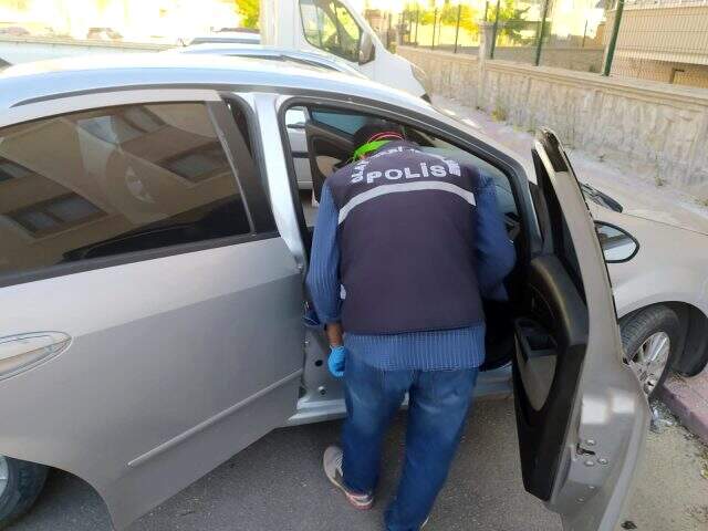 Cezaevinden izinli çıkan kişi, boşanma aşamasındaki eşini tüfekle bacaklarından vurdu Cezaevinden izinli çıkan kişi, boşanma aşamasındaki eşini tüfekle bacaklarından vurdu