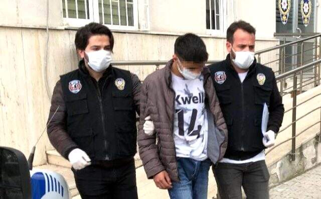 Gençler arasındaki kavgada, 17 yaşındaki genç 8 yerinden bıçaklandı Gençler arasındaki kavgada, 17 yaşındaki genç 8 yerinden bıçaklandı