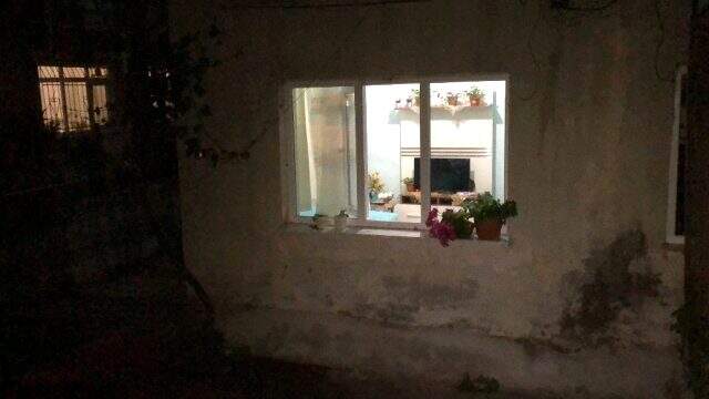 Konuşmak için yanına gittiği sevgilisinin 10 yaşındaki yeğenini vurdu Konuşmak için yanına gittiği sevgilisinin 10 yaşındaki yeğenini vurdu