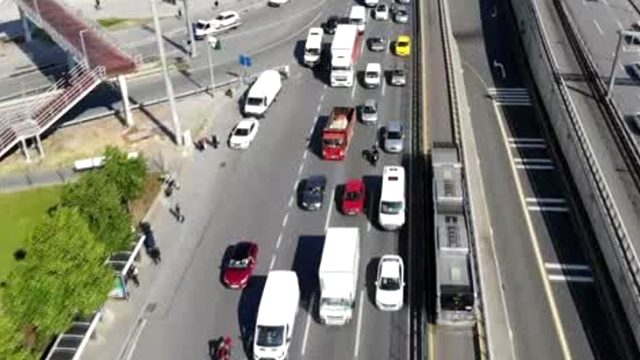 Normalleşme sürecinin ilk gününde trafik yoğunluğu yüzde 54'e ulaştı