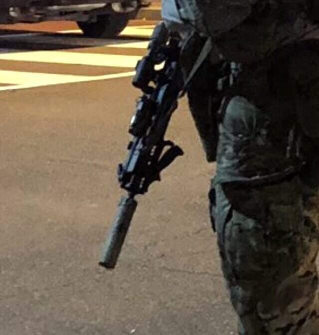 Washington'da elektrik ve internet kesildi, sokaklara silahlarına susturucu takılmış güvenlik güçleri indi