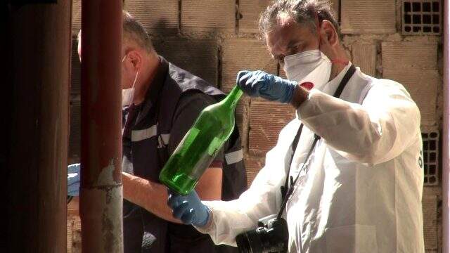 65 yaşındaki adam arkadaşını ekmek bıçağı ile ağır yaraladı