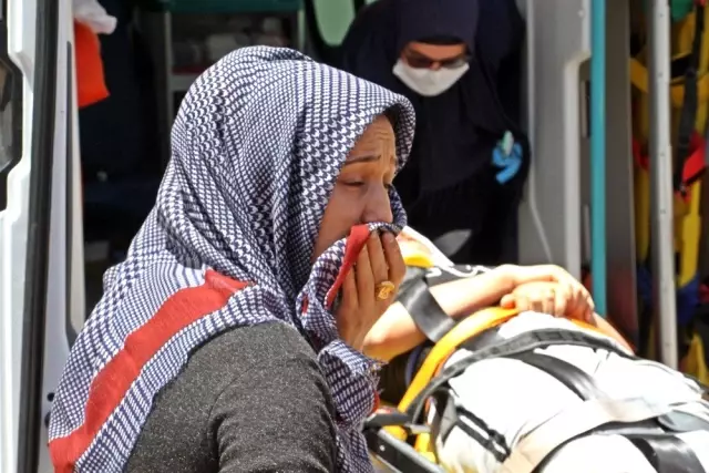 Pencere silerken iş yerinin çatısına düşen hamile kadın, ölümden döndü