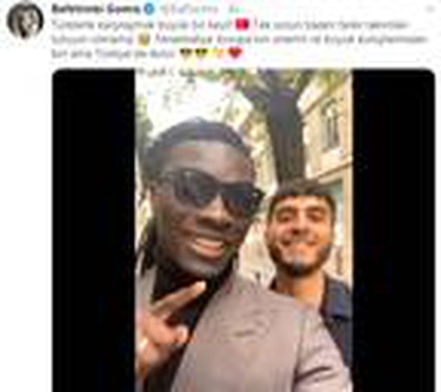 Galatasaray'ın eski golcüsü Bafetimbi Gomis'ten Fenerbahçe paylaşımı!