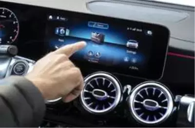 Mercedes-Benz'in yepyeni SUV modeli GLB Türkiye yollarında!