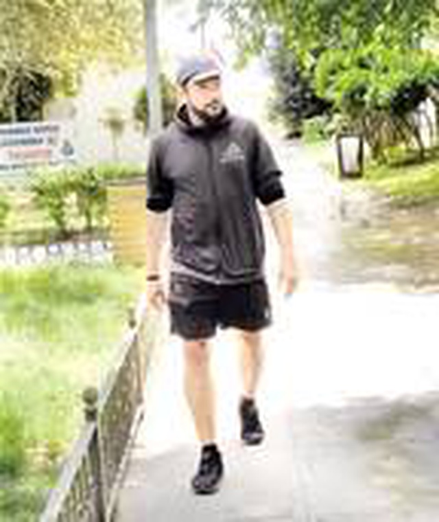 <a class='keyword-sd' href='/kerem-alisik/' title='Kerem Alışık'>Kerem Alışık</a>, Hilal Altınbilek sorularına sessiz kaldı