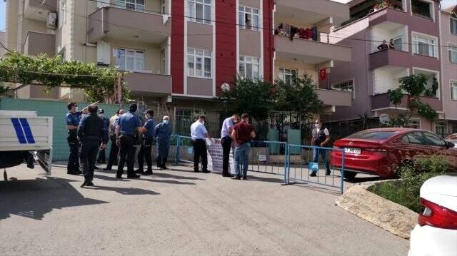 Gebze'de 20 kişinin koronavirüse yakalandığı sokak karantinaya alındı Gebze'de 20 kişinin koronavirüse yakalandığı sokak karantinaya alındı