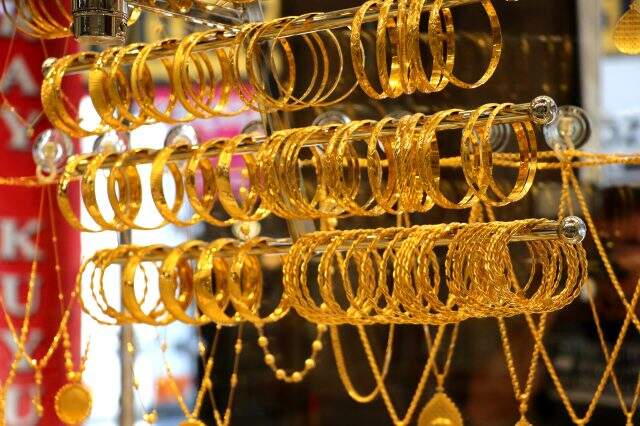 Düğünler iptal oldu, burma bilezikler raflarda kaldı