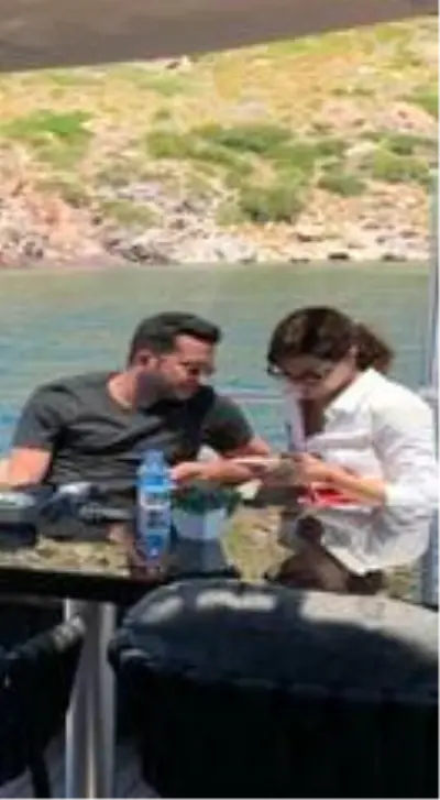 Hilal Altınbilek iş adamı David Nahmiyas ile teknede görüntülendi