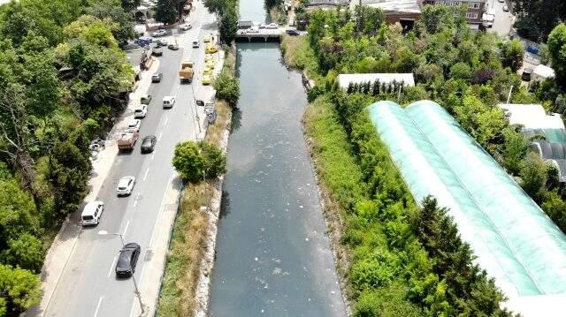 İstanbul'un güzide ilçesindeki derenin son hali vatandaşı isyan ettirdi