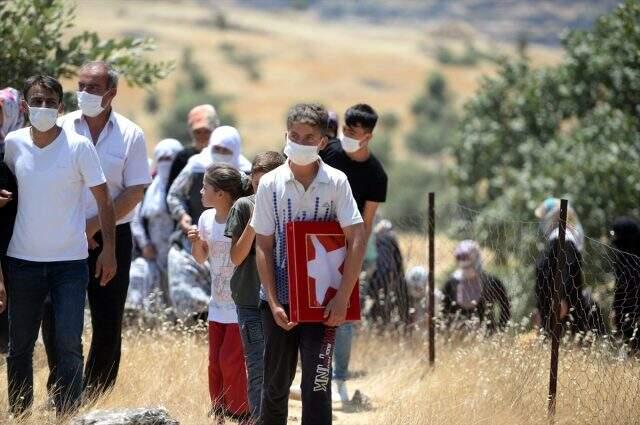 Şırnak'ta PKK'lı teröristlerin hain saldırısında şehit olan 4 işçi, geriye yürek burkan hikayeler bıraktı