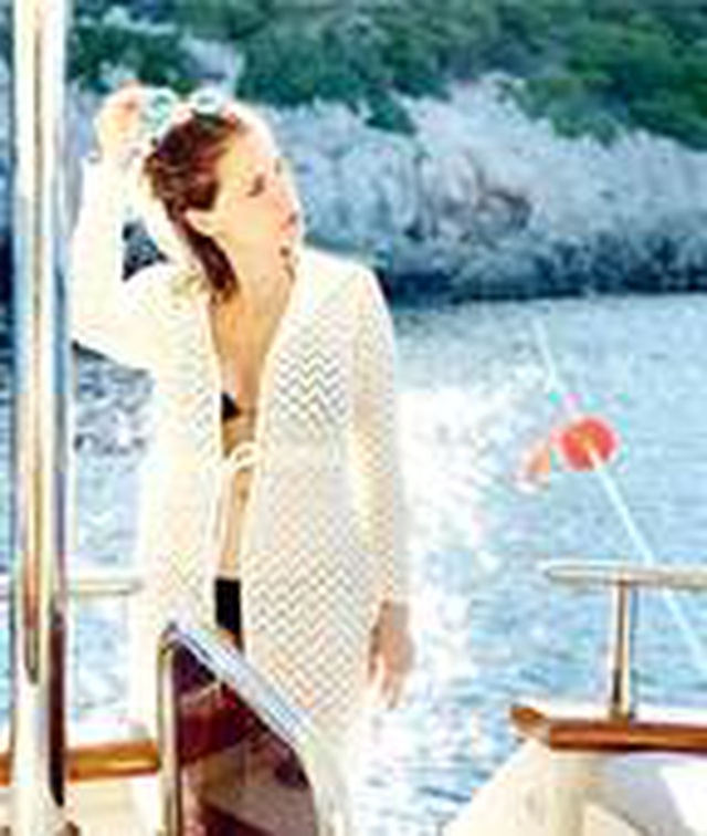 <a class='keyword-sd' href='/eda-ece/' title='Eda Ece'>Eda Ece</a>'nin tatil keyfi