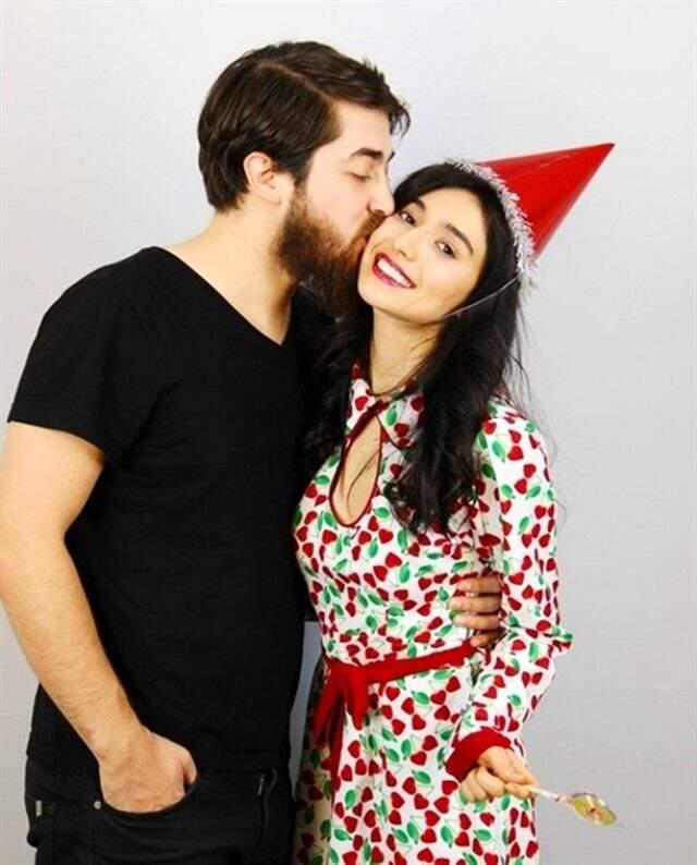 Survivor yorumcusu Semih Öztürk, dün Kurretülayn Matur ile gizli saklı evlendi