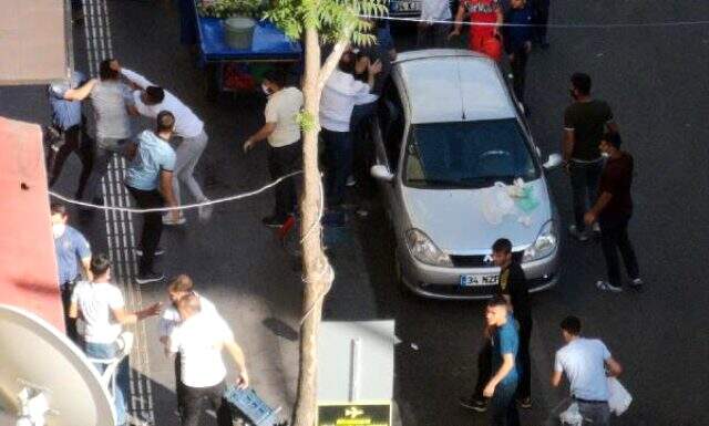 Diyarbakır'da iki grup arasında bıçaklı kavga: 2 kişi yaralandı, 7 kişi gözaltına alındı Diyarbakır'da iki grup arasında bıçaklı kavga: 2 kişi yaralandı, 7 kişi gözaltına alındı